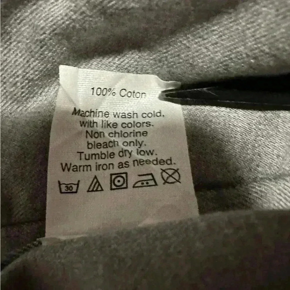 J. Crew Bowery Slim-fit Gray Shorts - Size 33W & 9”L - Picture 8 of 8